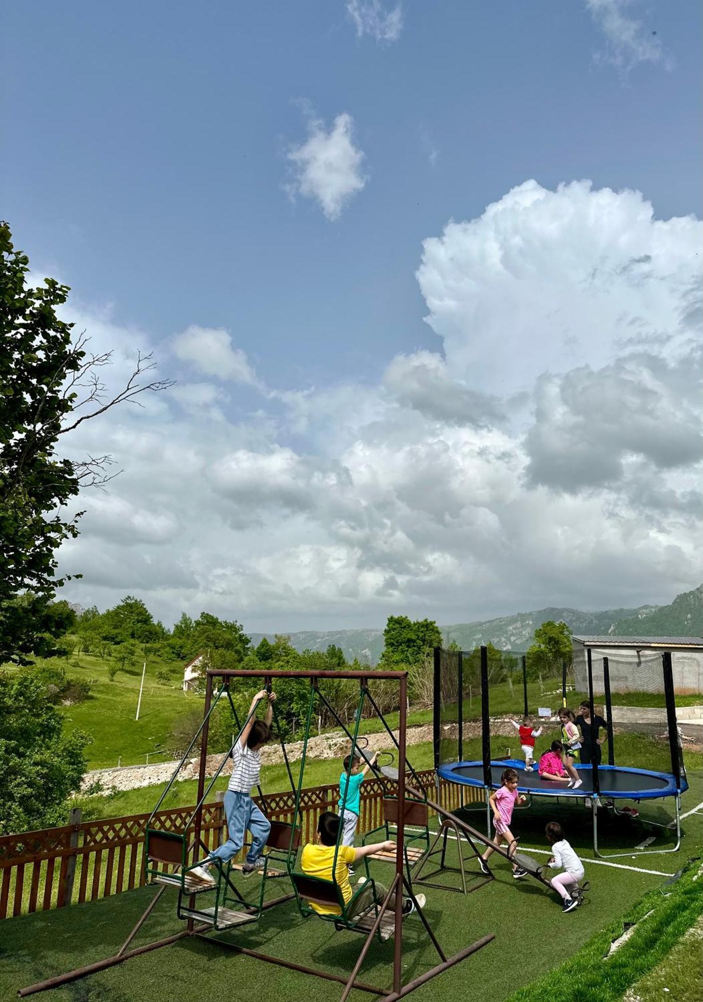 Rural Resort Tron Pluzine Exterior photo